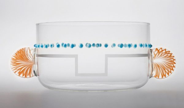 Do laboratório para a mesa