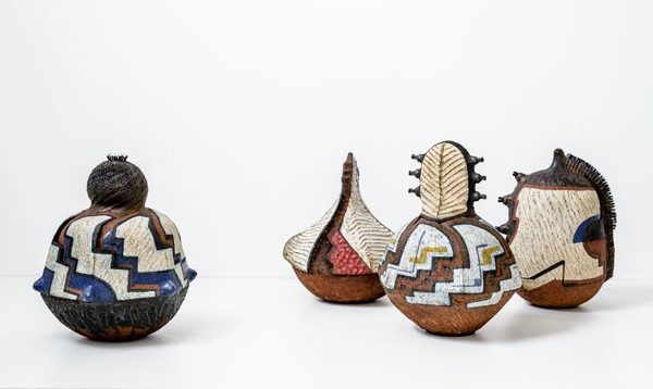 As cerâmicas de Andile Dyalvane