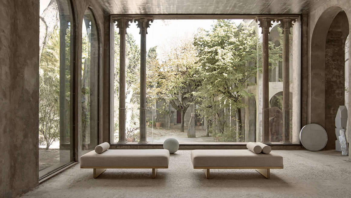 Design para durar: daybed e banco de Børge Mogensen