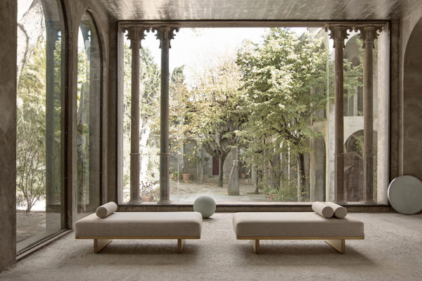 Design para durar: daybed e banco de Børge Mogensen