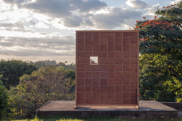 SP-Arte: Maria Fernanda Paes de Barros estreia no campo das artes com a obra Passagem