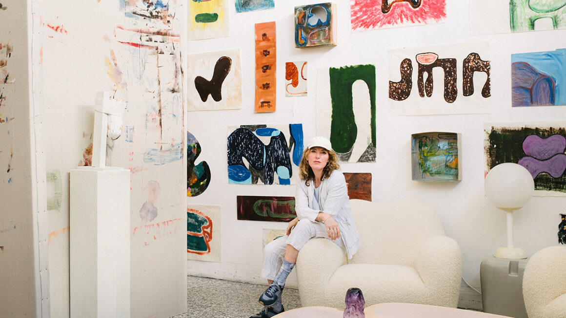 Faye Toogood e o design contemporâneo que abraça o gênero, o lúdico e a multidisciplinaridade