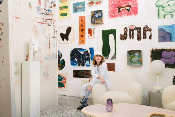 Faye Toogood e o design contemporâneo que abraça o gênero, o lúdico e a multidisciplinaridade
